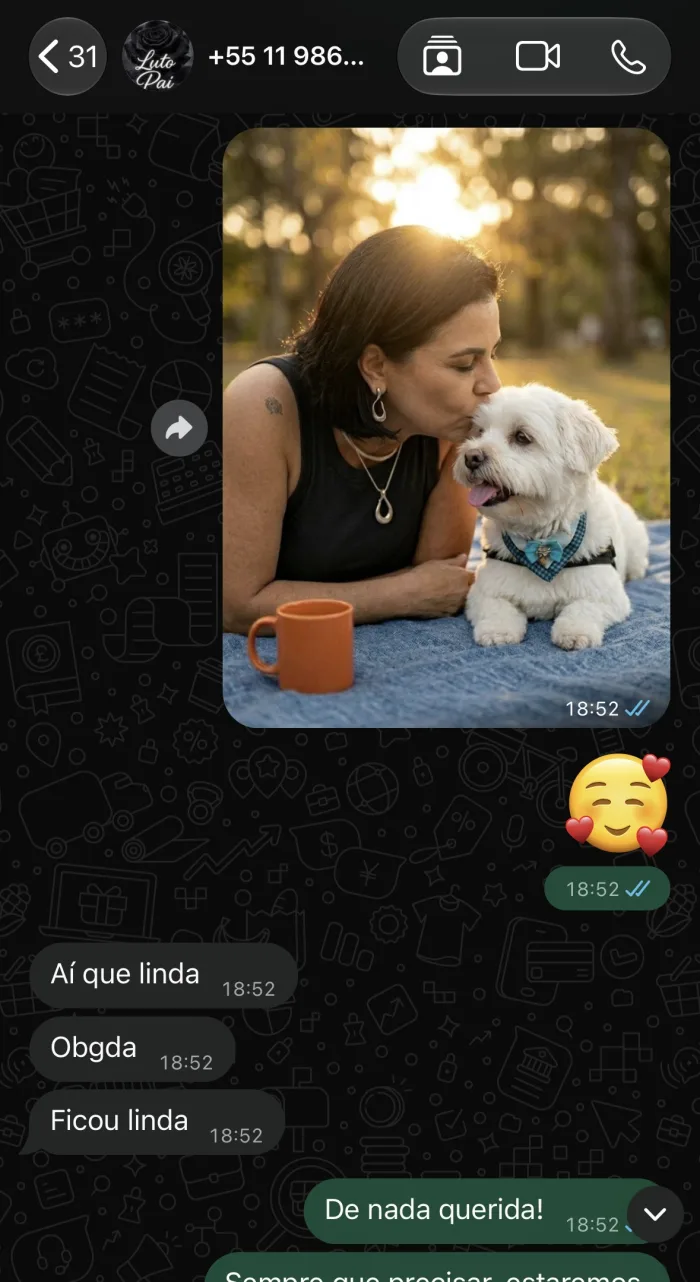 Print do WhatsApp com retrato de tutora e cão branco; a cliente responde: Aí que linda, ficou linda.